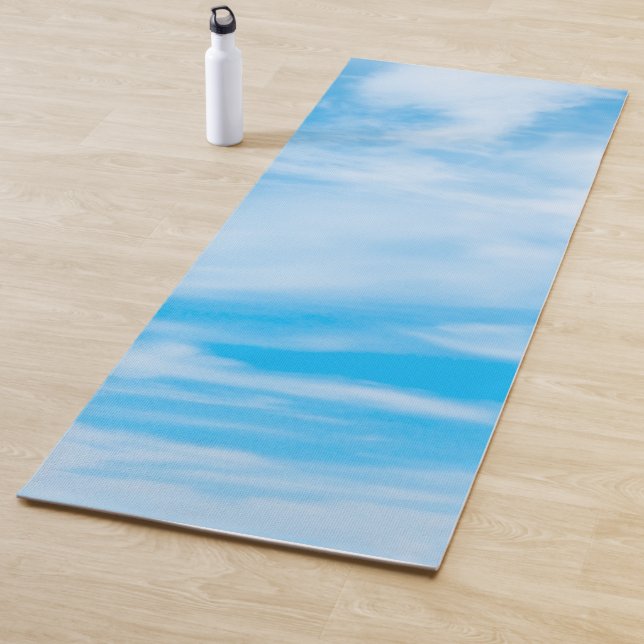 Tapis De Yoga Blue Sky Clouds Design Modèle Élégant Fitness (En situation)