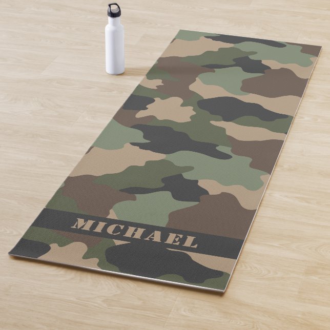 Tapis De Yoga Camouflage Woodland Camo Khaki Tan Black Monogramm (En situation)
