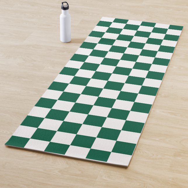 Tapis De Yoga Chasseur À damiers vert et blanc (En situation)