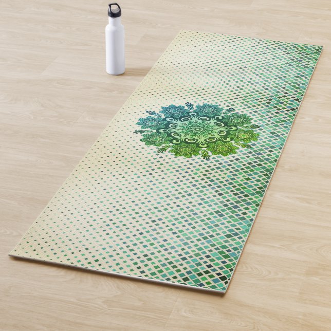 Tapis de yoga de mandala magique vert (En situation)