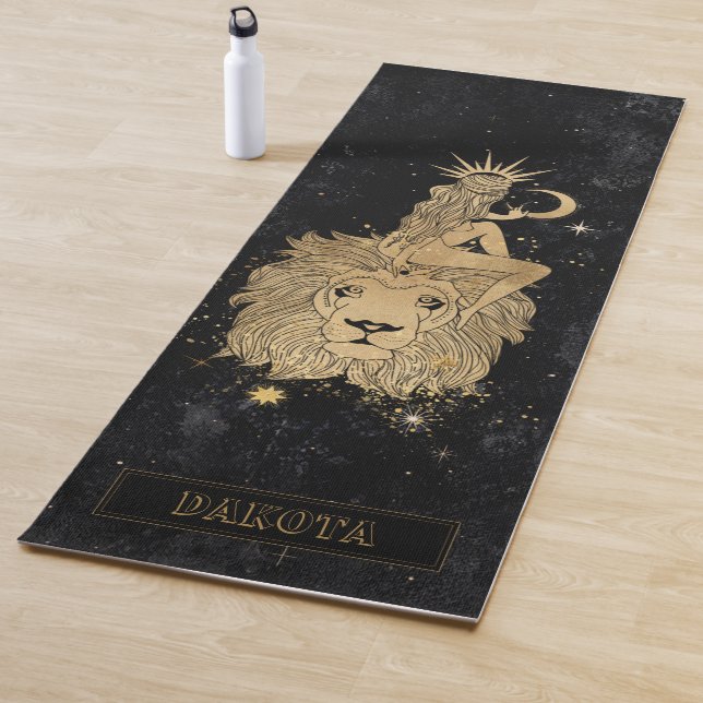 Tapis De Yoga Déesse du Zodiaque | Astrologie Cosmic Gold Leo (En situation)