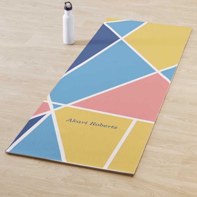 Tapis De Yoga Élégant Motif géométrique moderne rose bleu jaune (En situation)