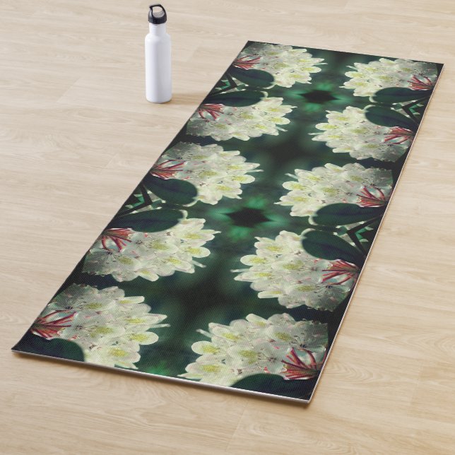 Tapis De Yoga Fleur Azalée Blanche Avec Raindrops Abstrait (En situation)