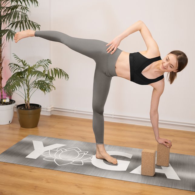 Tapis De Yoga Fleur de lotus gris argenté moderne en métal bross (Modern Brushed Metallic Silver Gray Lotus Flower Yoga Mat)
