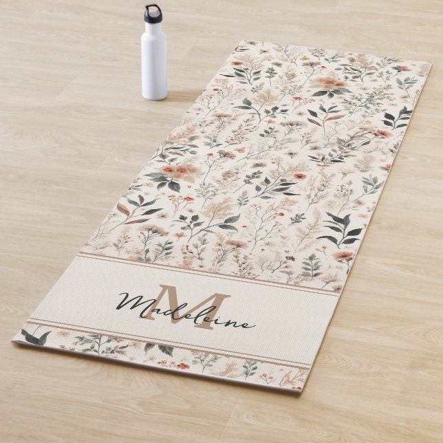 Tapis De Yoga Fleurs minuscules Rustique Chic Motif Nom Monogram (En situation)