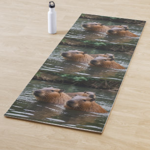 Tapis De Yoga Les capybaras nagent dans la rivière,