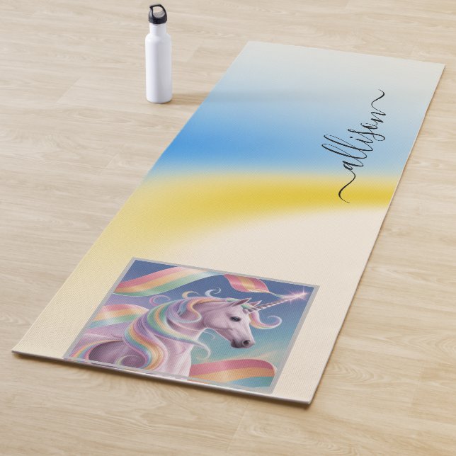 Tapis De Yoga Magical Rainbow Unicorn name Personalized  (En situation)