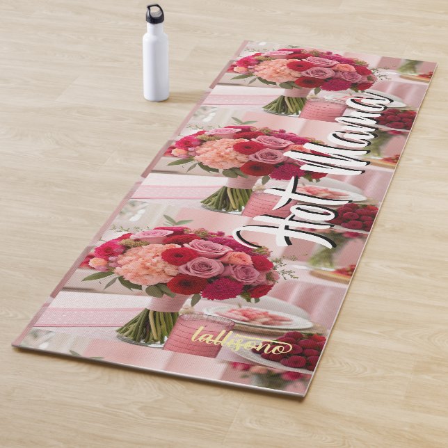 Tapis De Yoga Magical rose background name Personalized  (En situation)