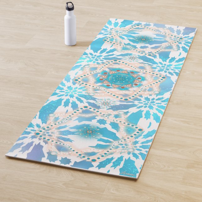 Tapis De Yoga Mandala d'hiver bleu motifs floraux (En situation)
