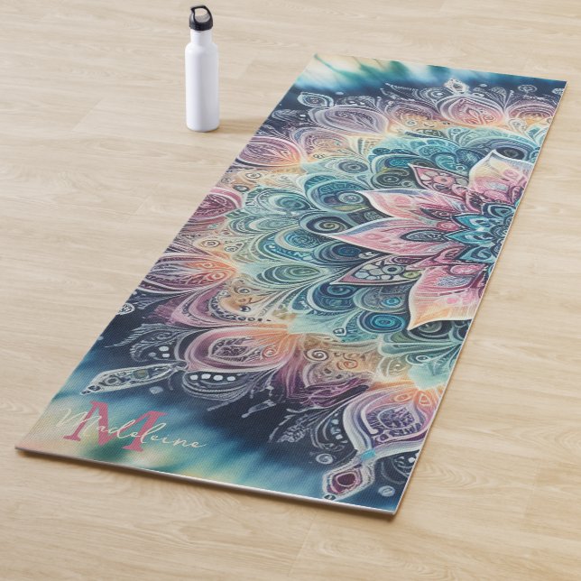 Tapis De Yoga Mandala Tie Dye Boho rose Aquarelle Nom Monogramme (En situation)