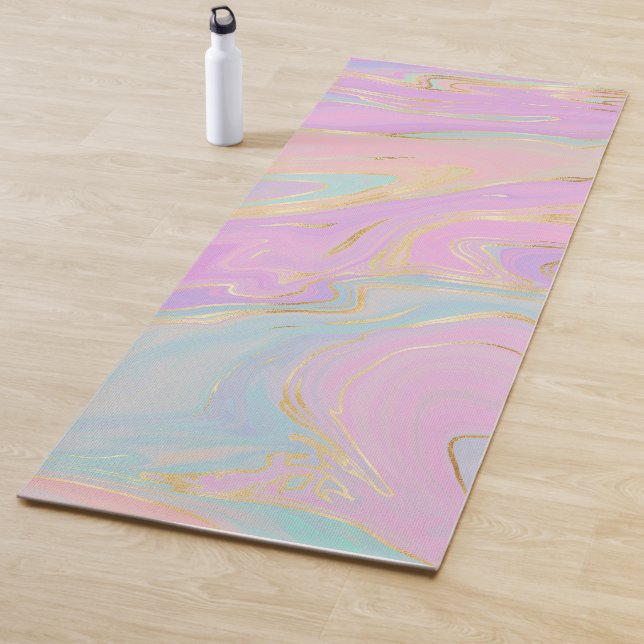 Tapis De Yoga Marbre arc-en-ciel en or rose (En situation)