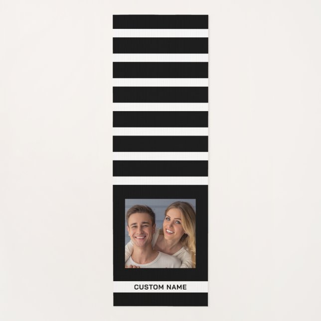 Tapis De Yoga Modern Black And White Striped Personalized Photo (Devant)