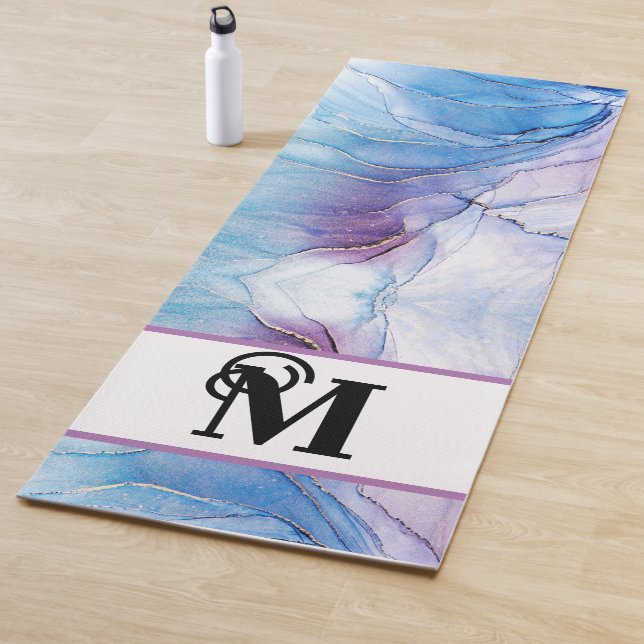Tapis De Yoga Monogramme d'encre d'alcool bleu marbré moderne (En situation)