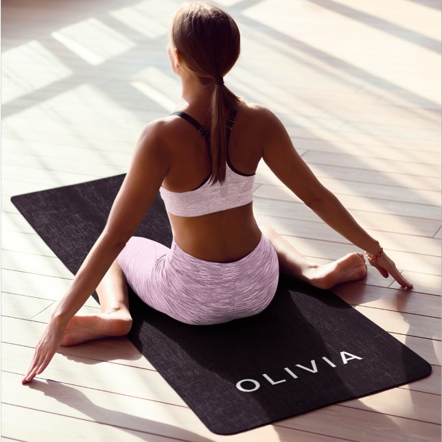Tapis De Yoga Monogramme noir et nom personnalisé | Élégant (Créateur téléchargé)