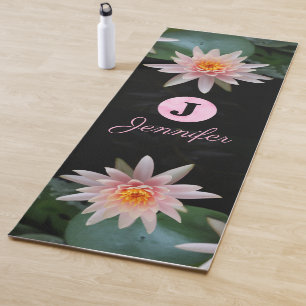 TAPIS DE YOGA MONOGRAMME PERSONNALISÉ PASTEL DOUX LOTUS ROSE