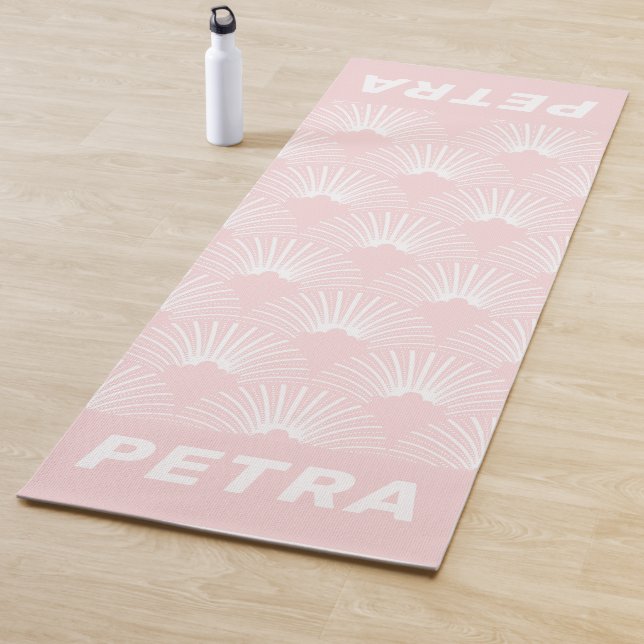 Tapis De Yoga Motif art déco blanc et rose pâle (En situation)
