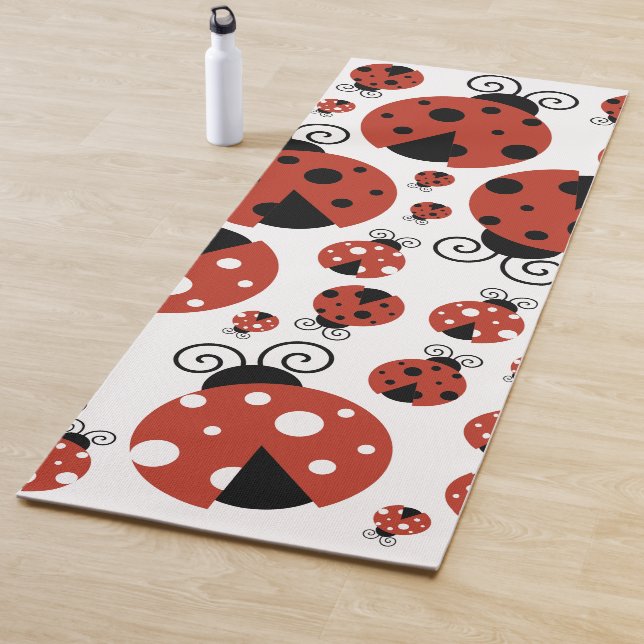 Tapis De Yoga Motif De Ladybugs, Mignons Ladybugs, Red Ladybugs (En situation)