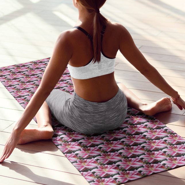 Tapis De Yoga Motif floral rose Oriental (In Situ (Person on Mat))