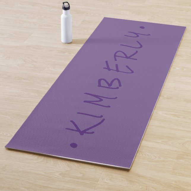 Tapis De Yoga Nom d'écriture Décontractée simple violet (En situation)