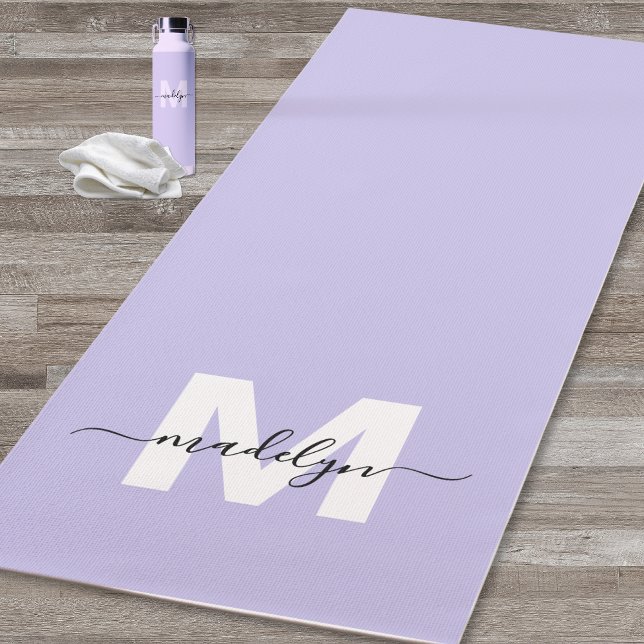 Tapis De Yoga Nom initial personnalisé Monogramme violet (Custom Initial Name Monogram Purple Yoga Mat)