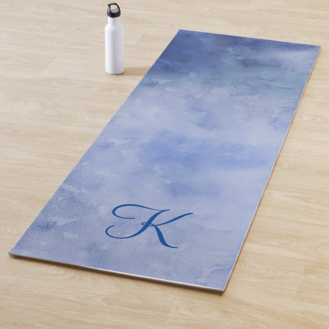Tapis De Yoga Papier peint aquarelle bleu et blanc personnalisé  (En situation)