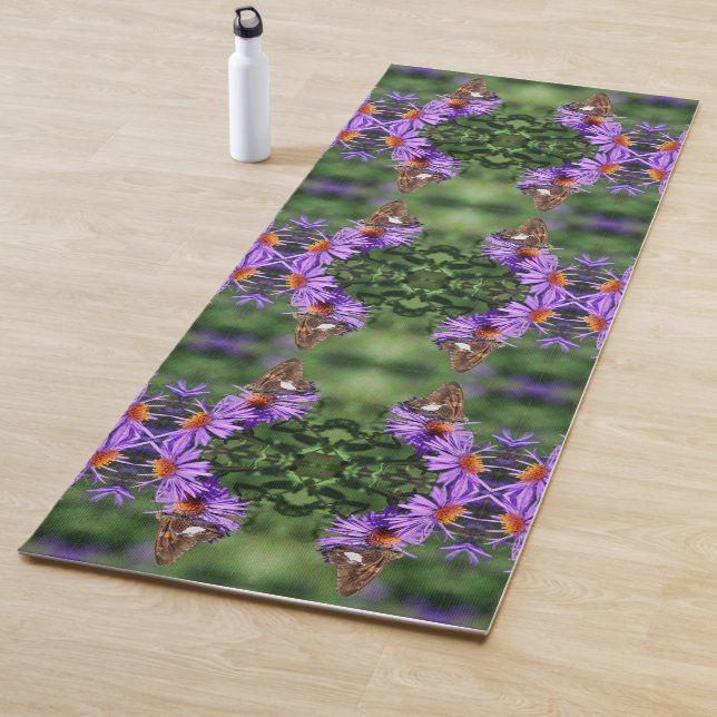 Tapis De Yoga Papillon Lady Peint Sur Aster Flower Abstrait (En situation)