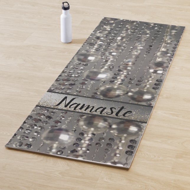 Tapis De Yoga Perles à cordes argentées brillantes (En situation)