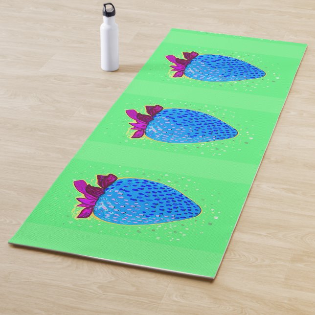 Tapis De Yoga Pop Art Strawberry Blue (En situation)
