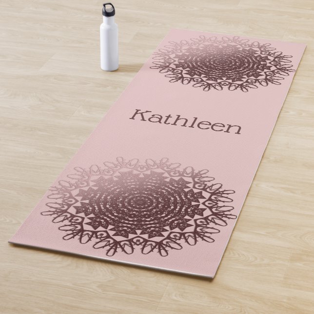 Tapis De Yoga Rose Rose Gold Mandala Personnalisé (En situation)