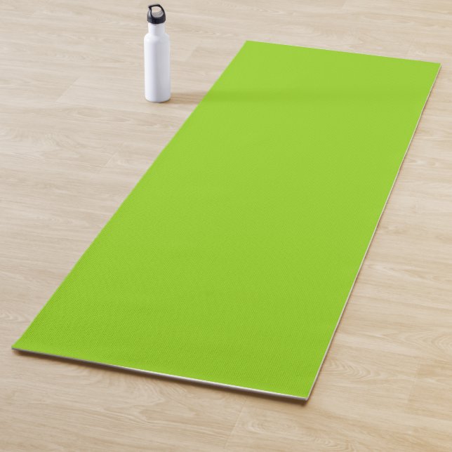 Tapis De Yoga Simple vert uni (En situation)