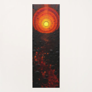 Tapis De Yoga Soleil sur les rochers noirs