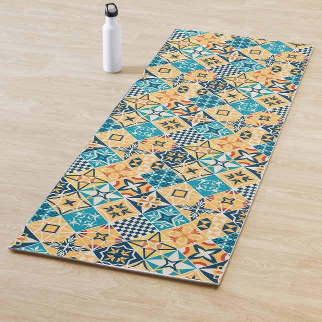 Tapis De Yoga Style provençal ou tuiles italiennes toscanes (En situation)