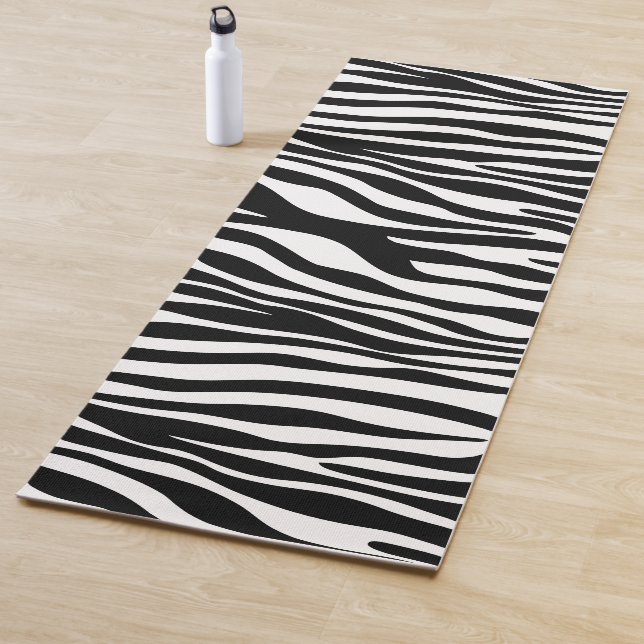 Tapis De Yoga Zebra Print, Zebra Stripes, Noir Et Blanc (En situation)