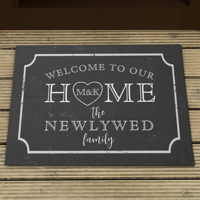 Tapis noir et blanc rustique (Add your initials and name to this black and white chalkboard style doormat. Makes a great gift!)