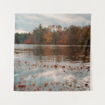 Tapisserie de l'étang d'automne