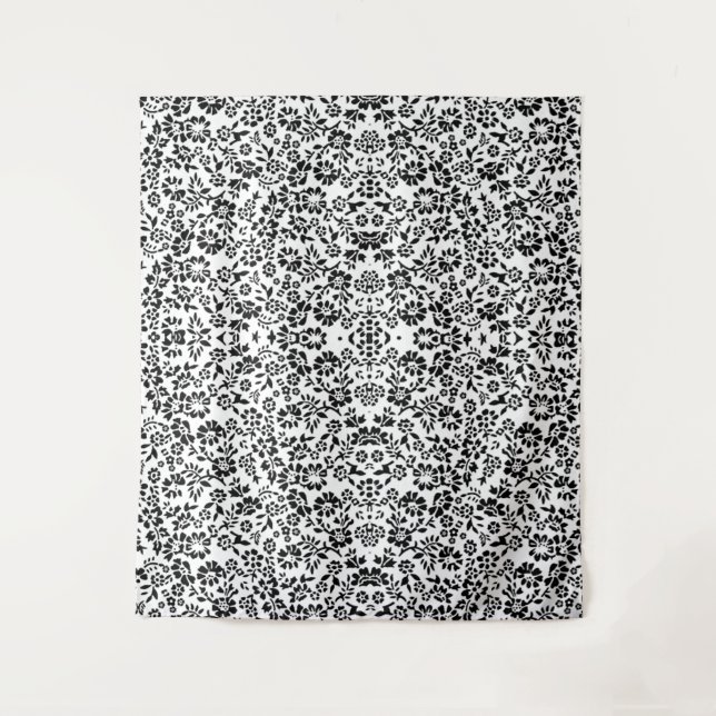 Tapisserie recouverte de fleurs noires et blanches (Devant)