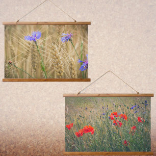 Tapisserie Suspendue Champ de blé avec des coquelicots et des fleurs de