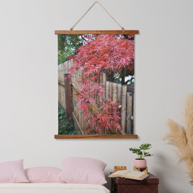 Tapisserie Suspendue Feuilles d'érable rouge et clôture de bambou (Chambre à coucher)