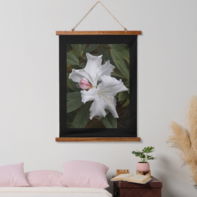 Tapisserie Suspendue Fleurs blanches de Rhododendron avec bordure noire (Chambre à coucher)