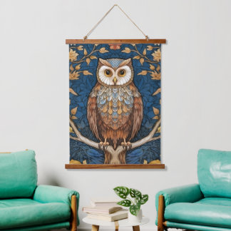 Tapisserie Suspendue Hibou sur une branche bleu automne arrière - plan 