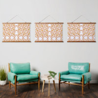 Modèle floral symétrique avec motif orange