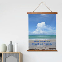 Paysage de plage photographique avec nuages d'orag