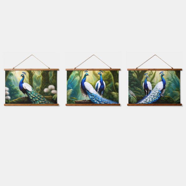 Tapisserie Suspendue Peacock blanc et bleu majestueux en forêt (Tripler)