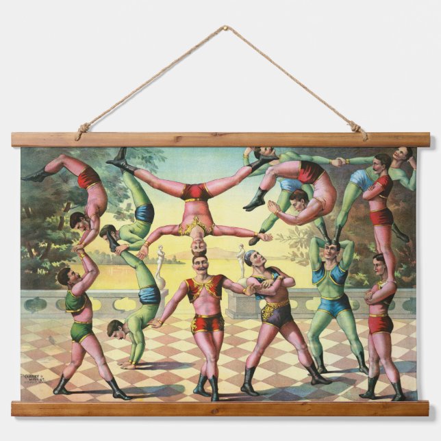 Tapisserie Suspendue Treize hommes faisant des acrobaties (Devant)