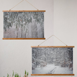 Tapisserie Suspendue Un sentier dans une forêt d'hiver et des branches 