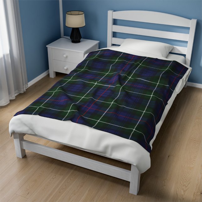 Tartan Clan MacKenzie Kariert Green Lila Fleecedecke (Rustic Plaid Clan MacKenzie Tartan Fleece Blanket)