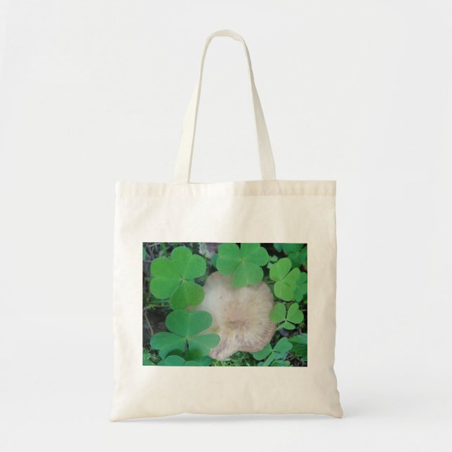Tasche heller Pilz mit Kleeblattkranz (Vorne)