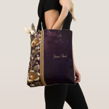 Tasche mit goldenen Blumenornamenten und Perlen
