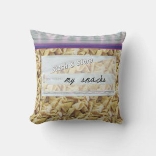 Tasche mit Snacks dekorative Kissen