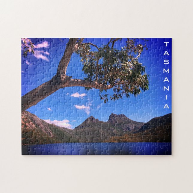 Tasmania-Bergbaum (Horizontal)